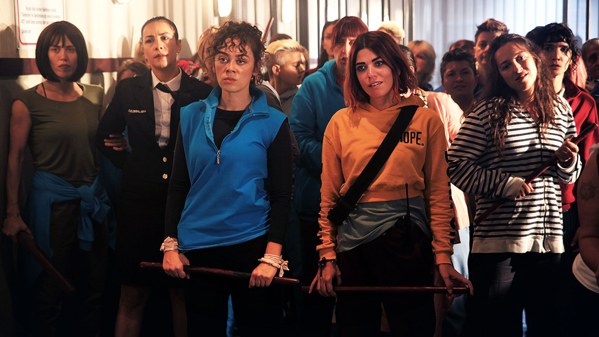 Avlu 5 bölüm izle tek parça