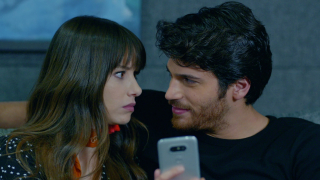 Dolunay 6. Bölüm - Nazlı Sana İyi Bakıyor mu?