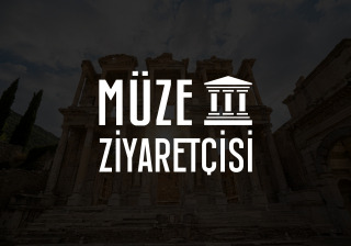 Müze Ziyaretçisi