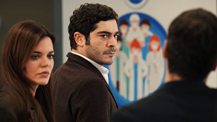 Sahtekarlar 1. Sezon 9. Bölüm